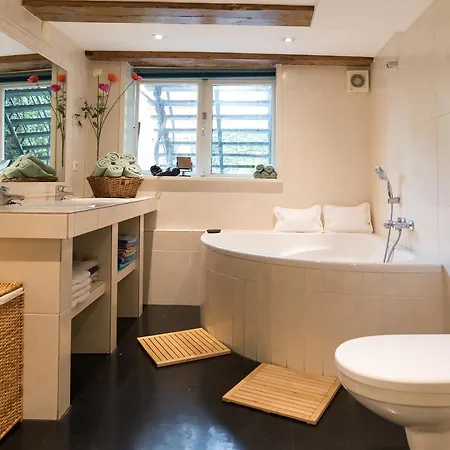 Cozy Family فندق مبيت وإفطار *